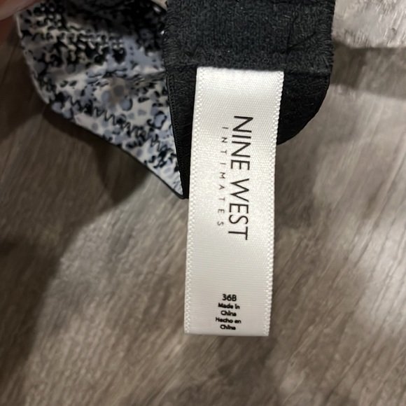 Nine West bra 36B Brand new without tags - Picture 3 of 3